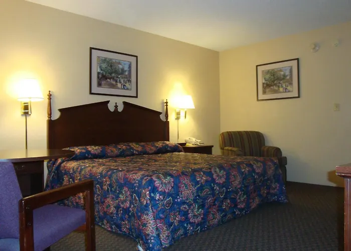 Top Accommodations near Battleship Wilmington NC
